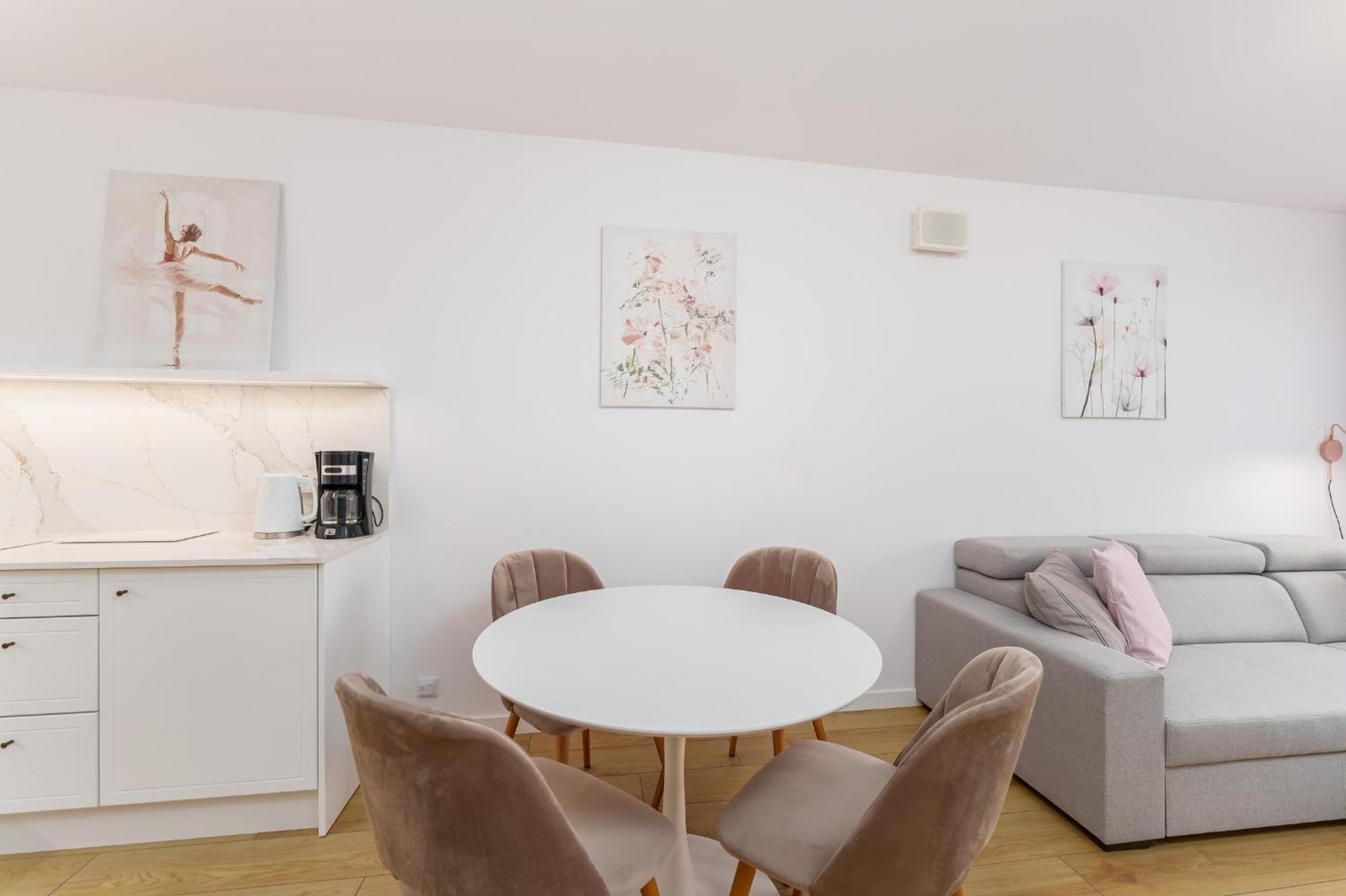 Faro Apartamenty Kasprowicza 20 Basen W Cenie Schwimmbad Im Preis Kołobrzeg Extérieur photo